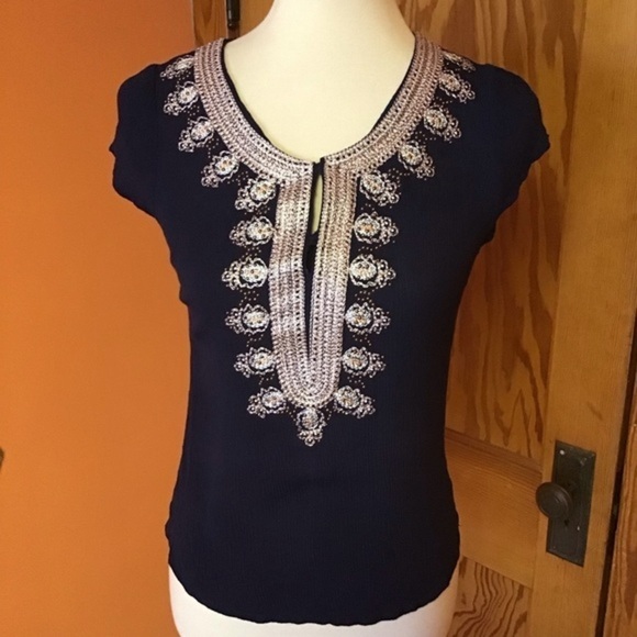 3 for 20 $ bundle Francesca’s Collection Embroidered ethnic vibes top - Picture 8 of 11